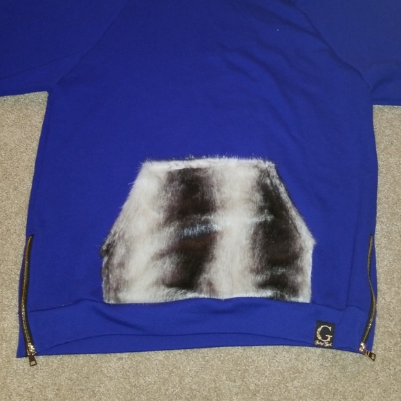 Gentry Pull Over Hoodie with Fur - Picture 4 of 5